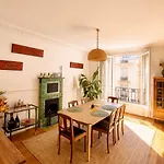 Appartement Spacieux Et Lumineux